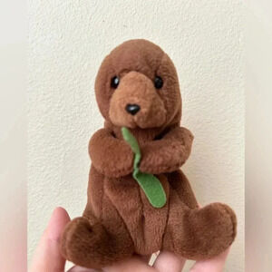 TY Beanie Baby Seaweed Brown Otter with Green Leaf Beanie Babies Vintage 1995